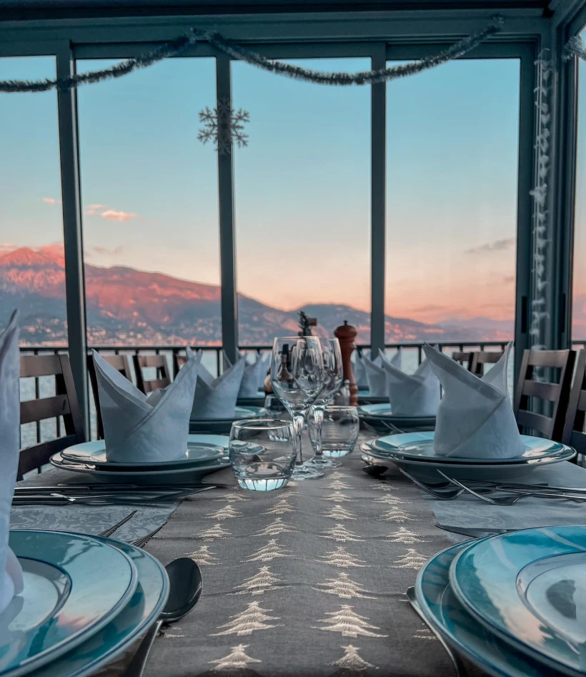 Lhippocampe Restaurant Bord De Mer Roquebrune Cap Martin Cote1